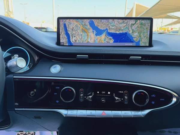 GENESIS GV70–3.5 –GCC—FREE ACCIDENT—ORIGINAL PAINT—FULL OPTION SERVICE HISTORY AGENCY EXCELLENT COND