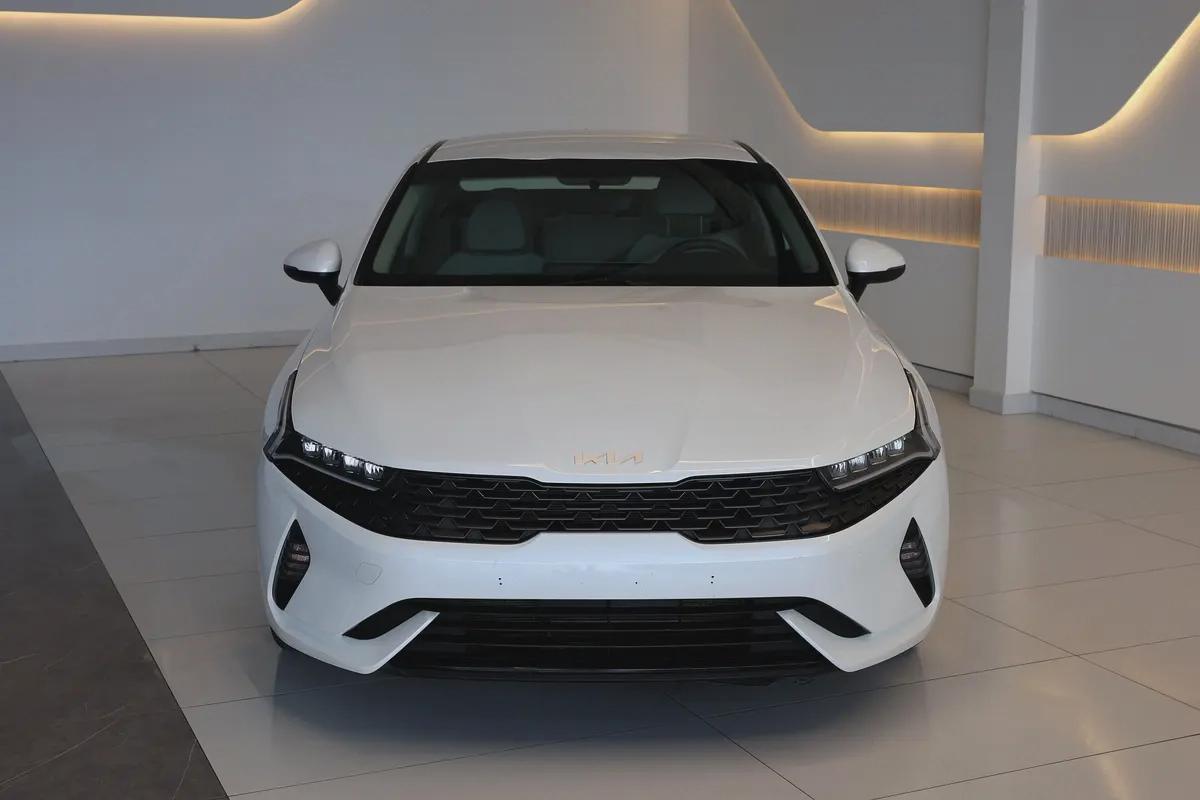 KIA K5 BASE - GCC SPECS - UNDER WARRANTY - FULL SERVICE HISTORY - ACCIDENT FREE - EXCELENT CONDITION-6-6