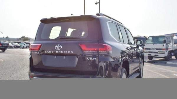 Toyota Land Cruiser Toyota Land Cruiser VXR 3.3L Diesel twin turbo full option 2024