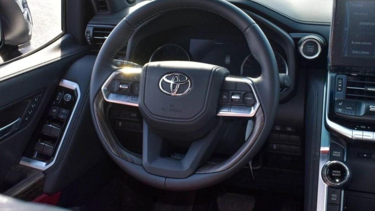 Toyota Land Cruiser Toyota Land Cruiser VXR 3.3L Diesel twin turbo full option 2024-9-9