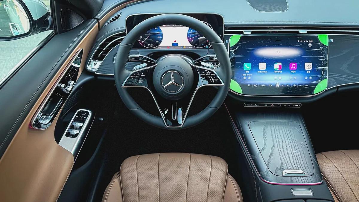 2025 Mercedes-Benz E200 | 0 kms | AMG Package-15-15