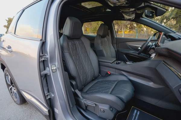 AED 1,775/Month | 3008 GT Line | Manufacturer Warranty | GCC Specs | REF#P10542