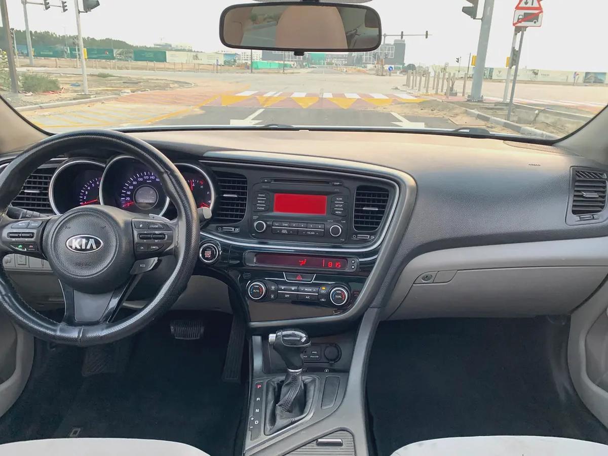 Kia Optima | 2016 | GCC Specs | Panoramic Sunroof | Excellent Condition-8-8