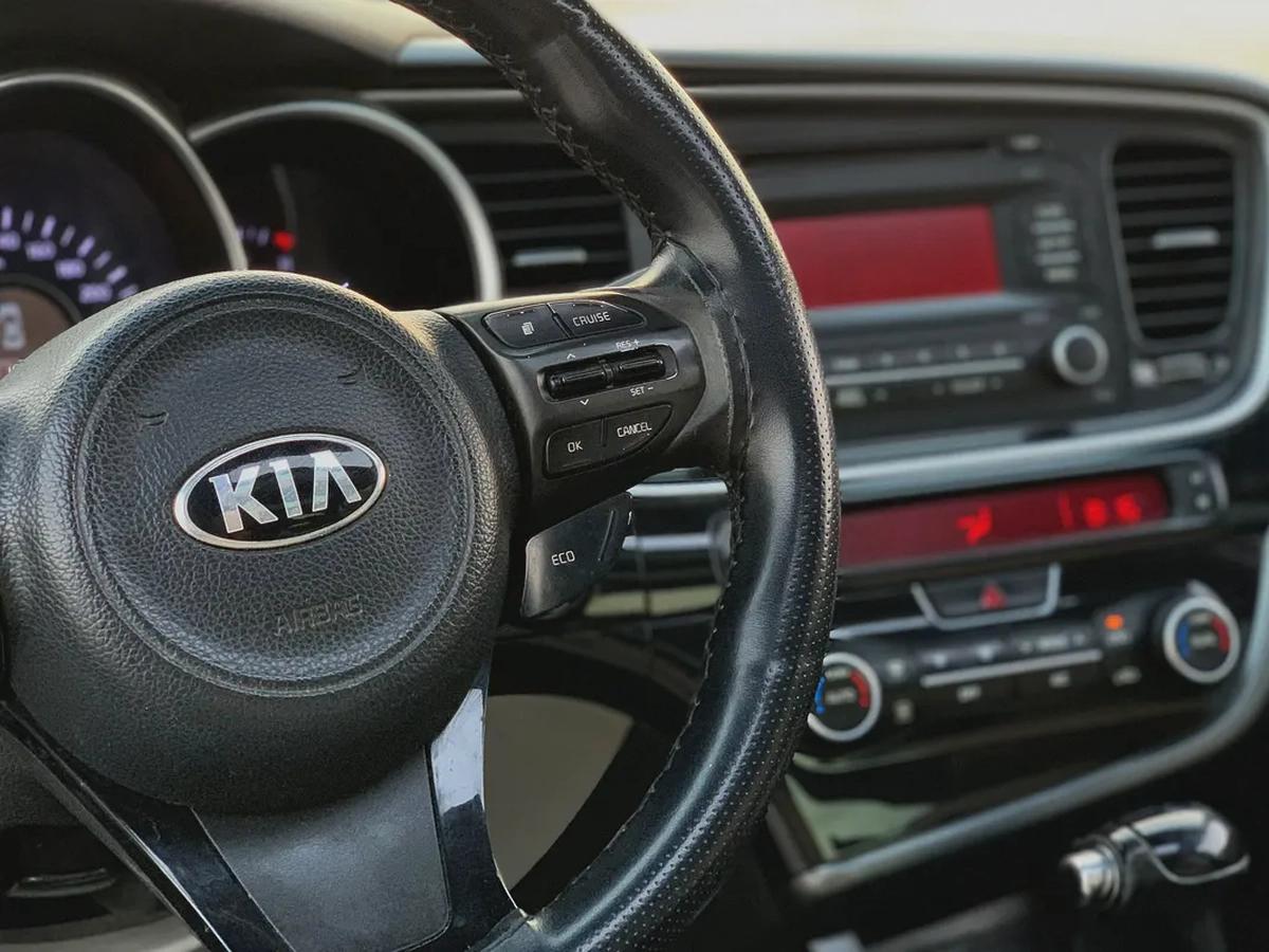 Kia Optima | 2016 | GCC Specs | Panoramic Sunroof | Excellent Condition-10-10