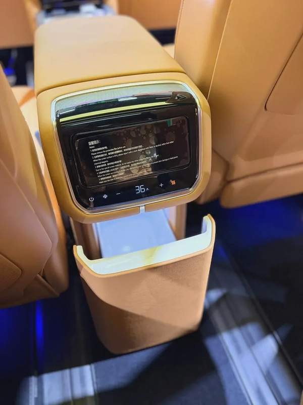 2025 Zeekr 9X ULTRA -Brand new