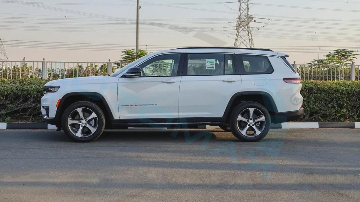 2025 JEEP GRAND CHEROKEE L LIMITED PLUS LUXURY GCC 0Km With 3 Years Or 60,000 Km Warranty-19-19