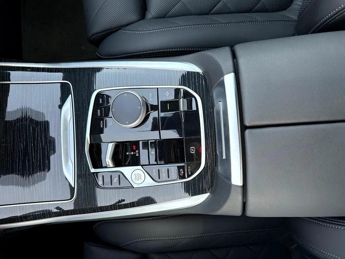 2024 BMW X7 xDrive40i M-Kit-15-15