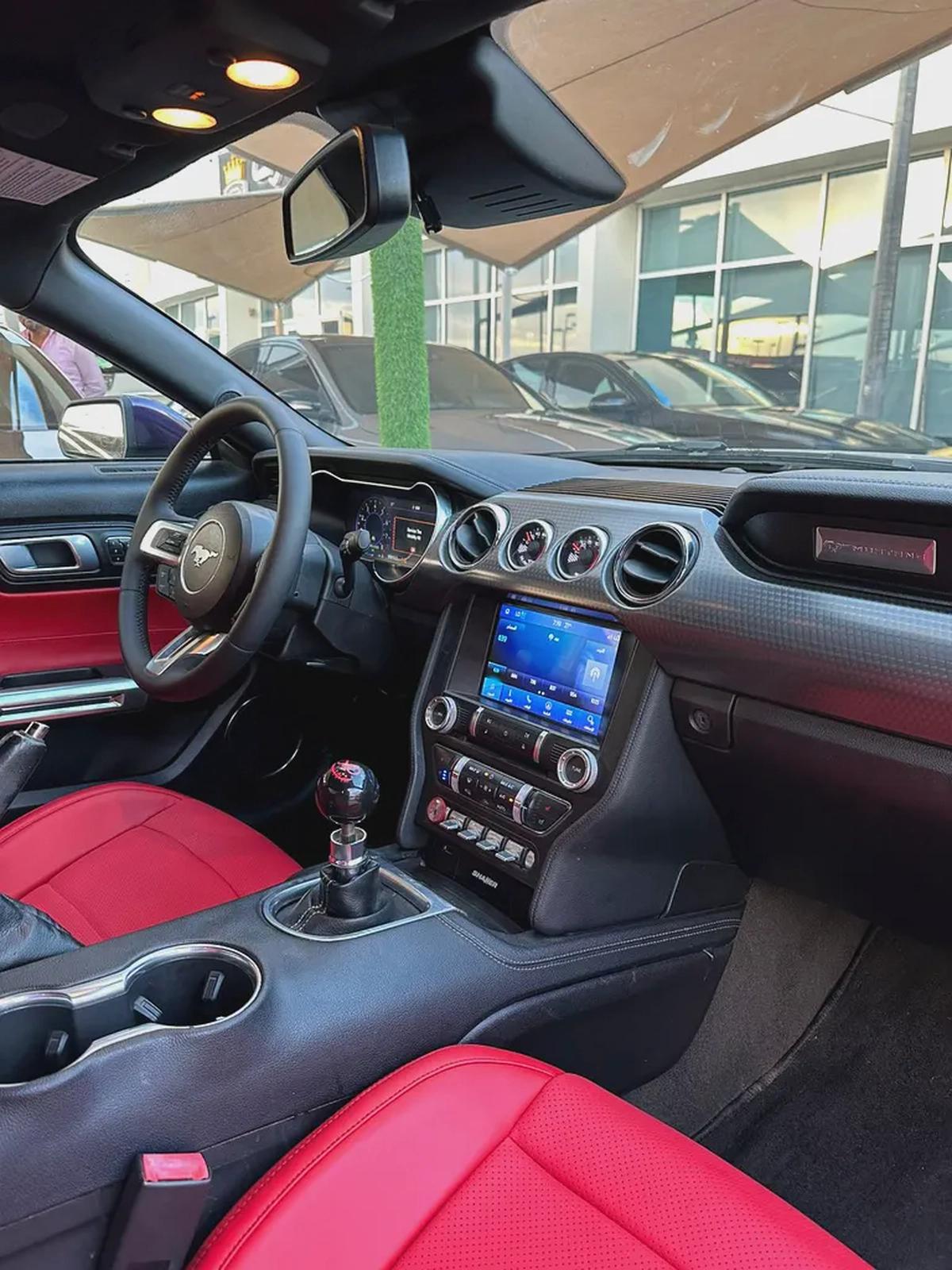 FORD MUSTANG GT5.0 PREMIUM 2018 noor_alseyoh Perfect Condition Manual Gear Full option Degital Speed-6-6
