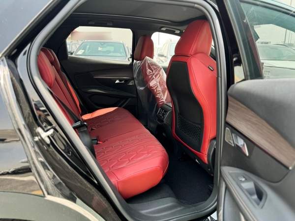PEUGEOT 3008 GT