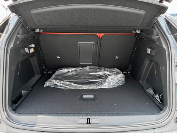 PEUGEOT 3008 GT