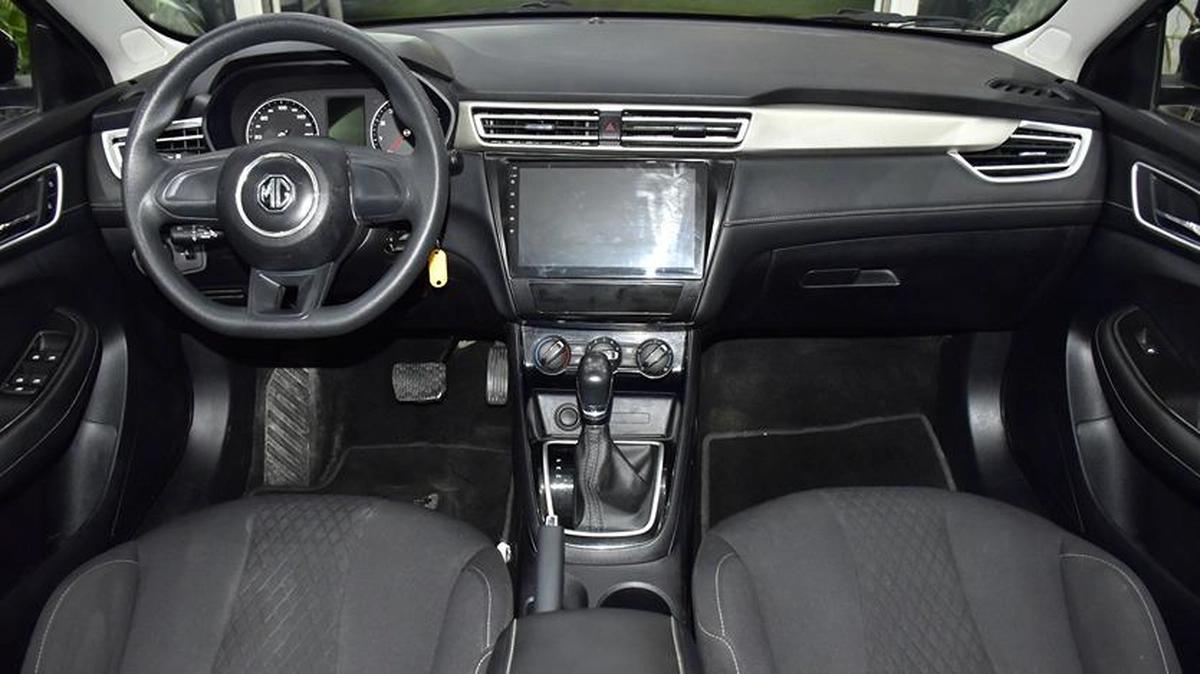 MG 5 ( 2023 Model ) in Black Color GCC Specs-2-2
