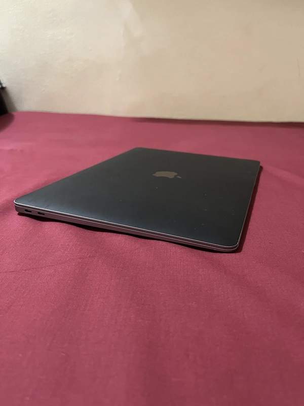 MacBook Air 2018 (TOUCH ID)