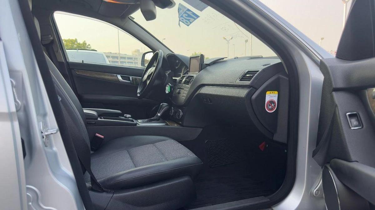 Mercedes-Benz C 250-10-10