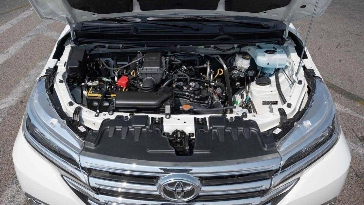 Toyota Rush Toyota Rush 1.5L Petrol AT MY2023-10-10