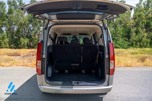 Hyundai Staria Premium