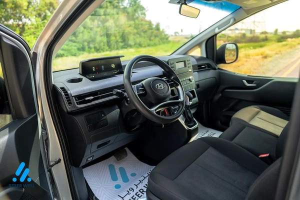 Hyundai Staria Premium