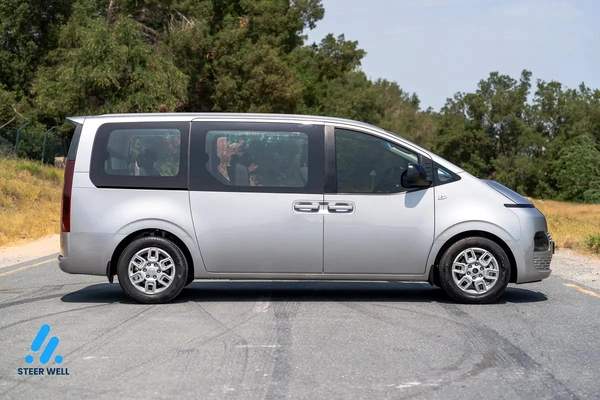 Hyundai Staria Premium