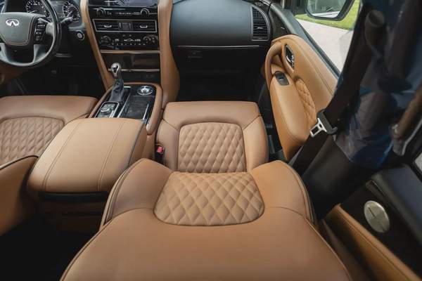 Infiniti QX80 2023