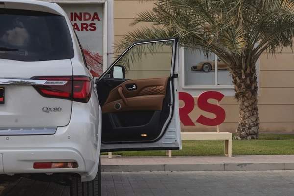 Infiniti QX80 2023
