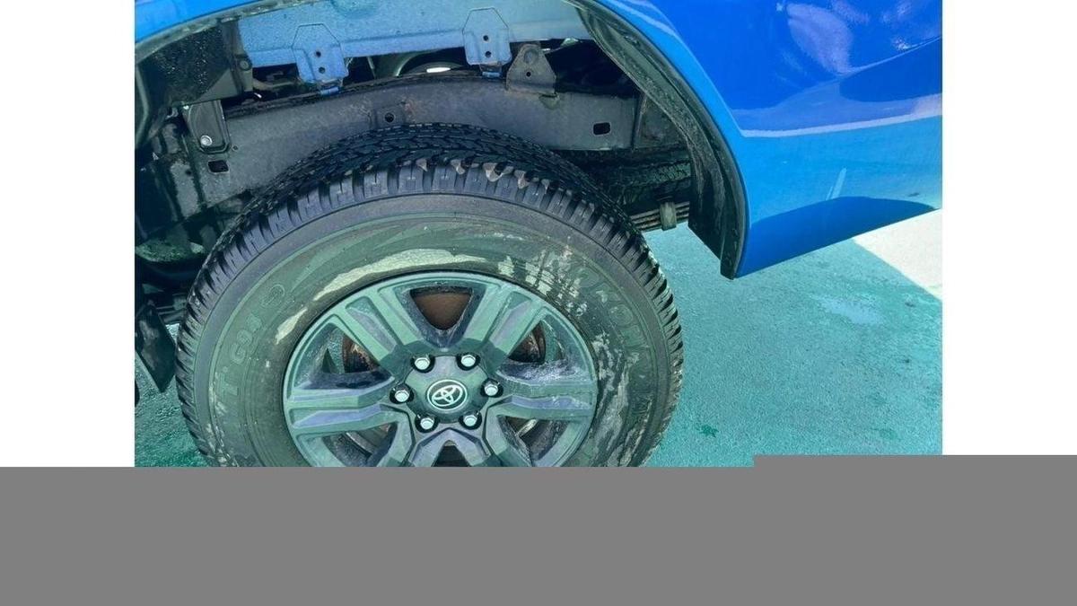 Toyota Hilux GLX 2023 Toyota Hilux (AN120), 4dr Double Cab Utility, 4L 6cyl Petrol, automatic, Four Wheel Drive-18-18