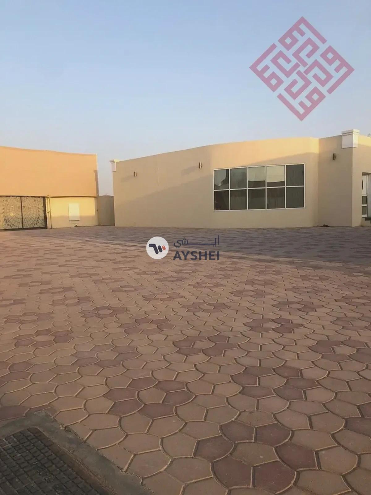 Exquisite Luxurious Villa For || 3 Master Room-2-2