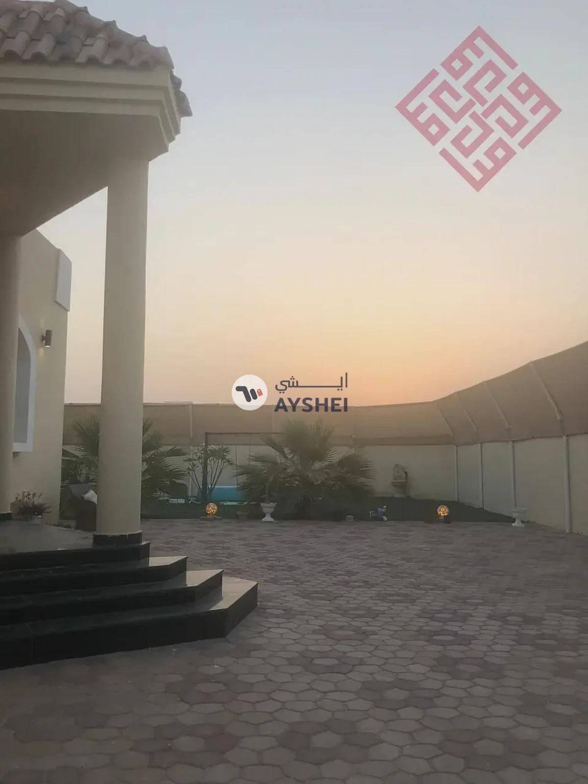 Exquisite Luxurious Villa For || 3 Master Room-3-3