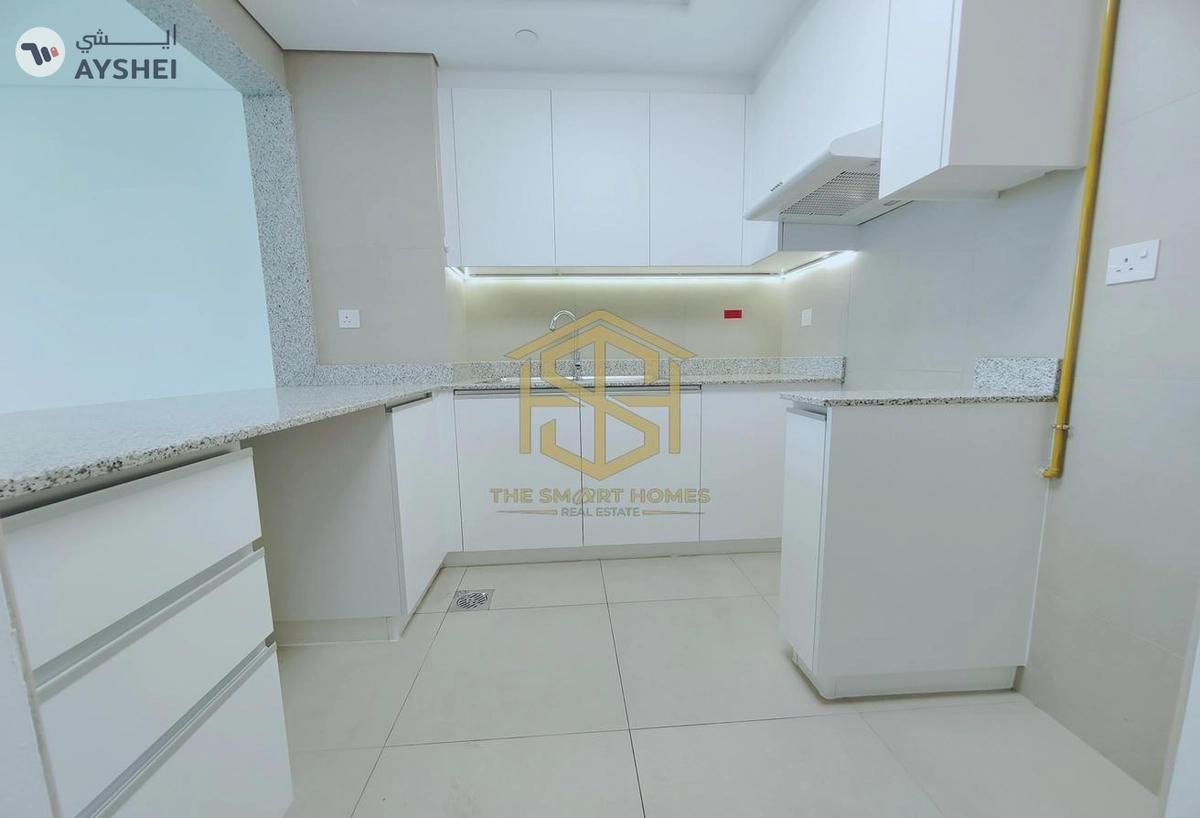 Apartment for rent in Al Nasr Square, Oud Metha-10-10
