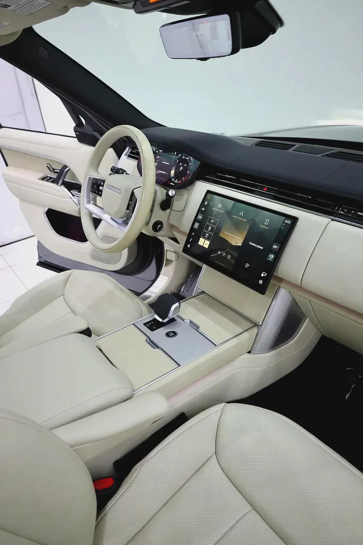 RANGE ROVER V6 P400 FULLY LOADED IN SPECIAL EIGER GRAY AND PERLINI INTERIOR-14-14