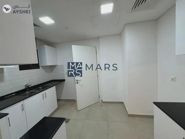 Spacious 3 bedrooms townhouse is available for rent in Nasma Residence for 110,000 AED yealry