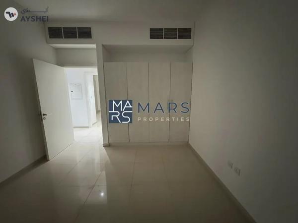 Spacious 3 bedrooms townhouse is available for rent in Nasma Residence for 110,000 AED yealry