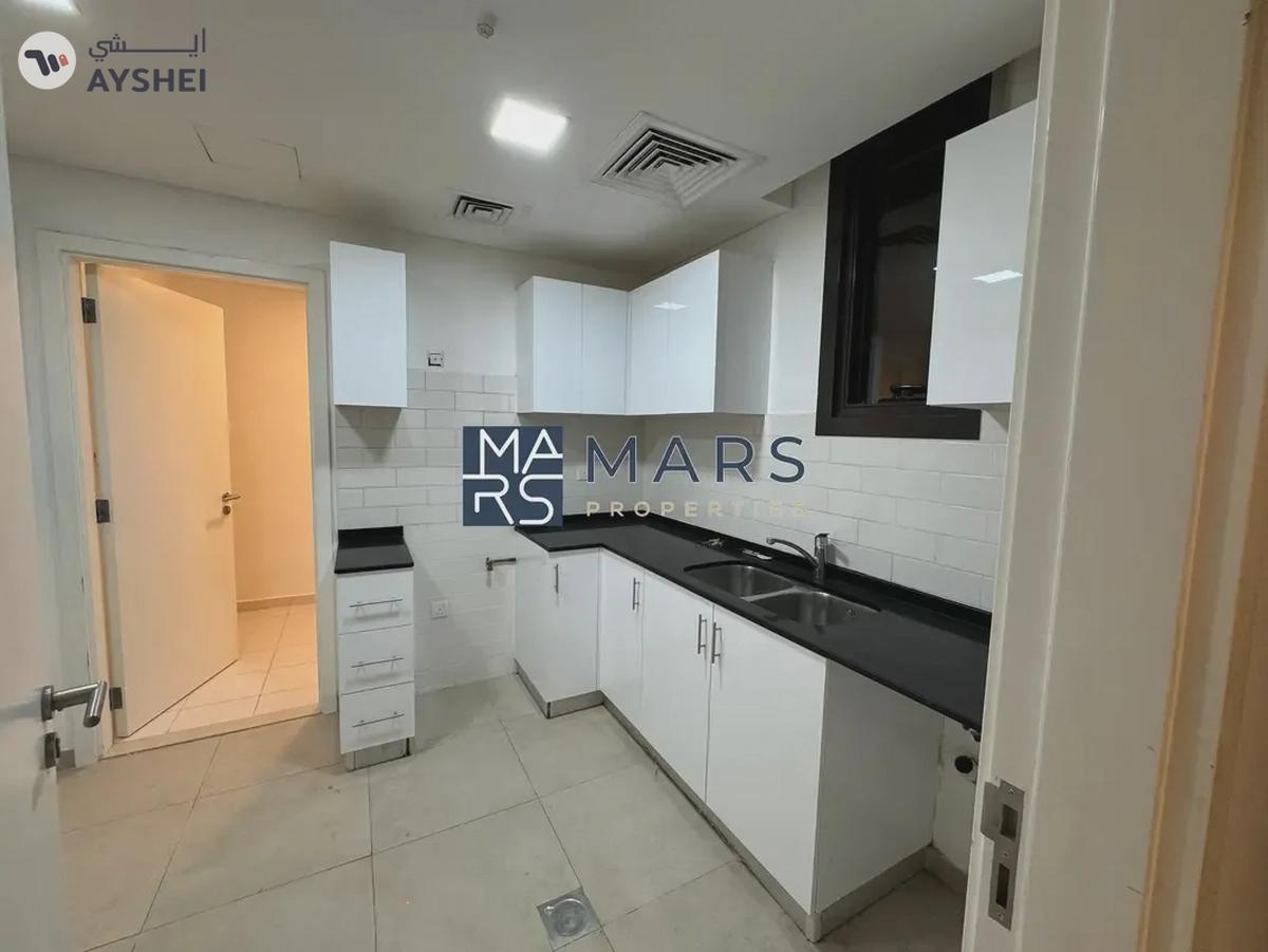 Spacious 3 bedrooms townhouse is available for rent in Nasma Residence for 110,000 AED yealry-4-4