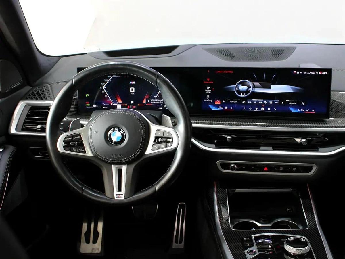 2024 - BMW X7 M60i - V8 with warranty-16-16