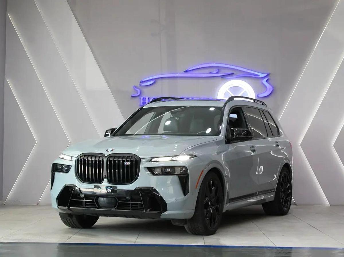 2024 - BMW X7 M60i - V8 with warranty-0-0