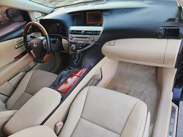 Lexus RX 350 2009 US Specs Clean Car Immaculate Condition With Sunroof Low KM Car