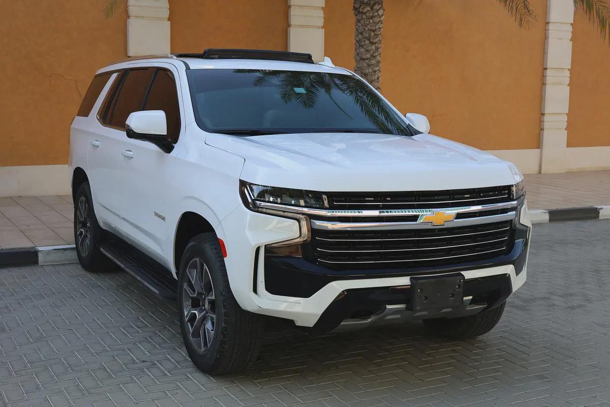 CHEVROLET TAHOE LT 4WD 5.3L V8 - GCC SPECS - UNDER WARRANTY / SERVICE 21-10-2027 - ACCIDENT FREE --3-3