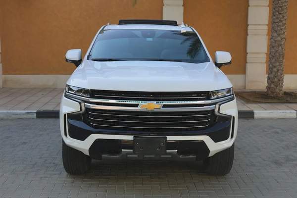 CHEVROLET TAHOE LT 4WD 5.3L V8 - GCC SPECS - UNDER WARRANTY / SERVICE 21-10-2027 - ACCIDENT FREE -