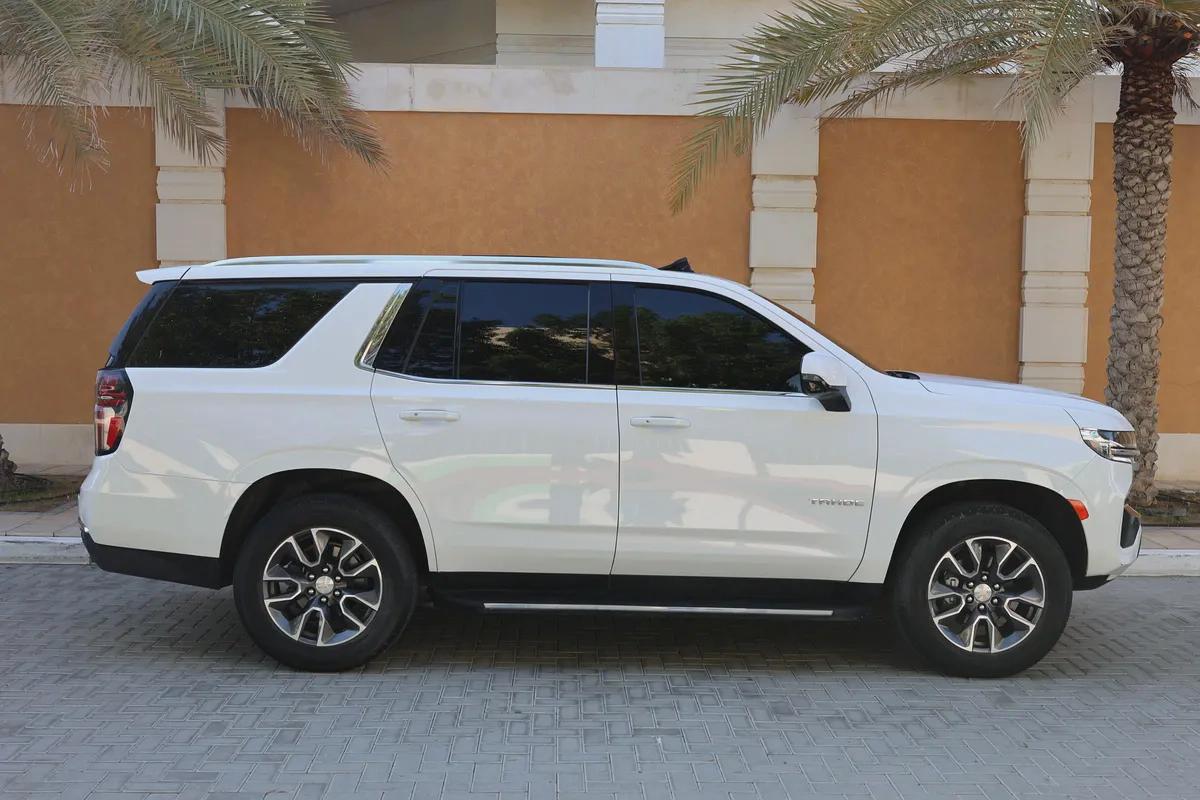 CHEVROLET TAHOE LT 4WD 5.3L V8 - GCC SPECS - UNDER WARRANTY / SERVICE 21-10-2027 - ACCIDENT FREE --8-8