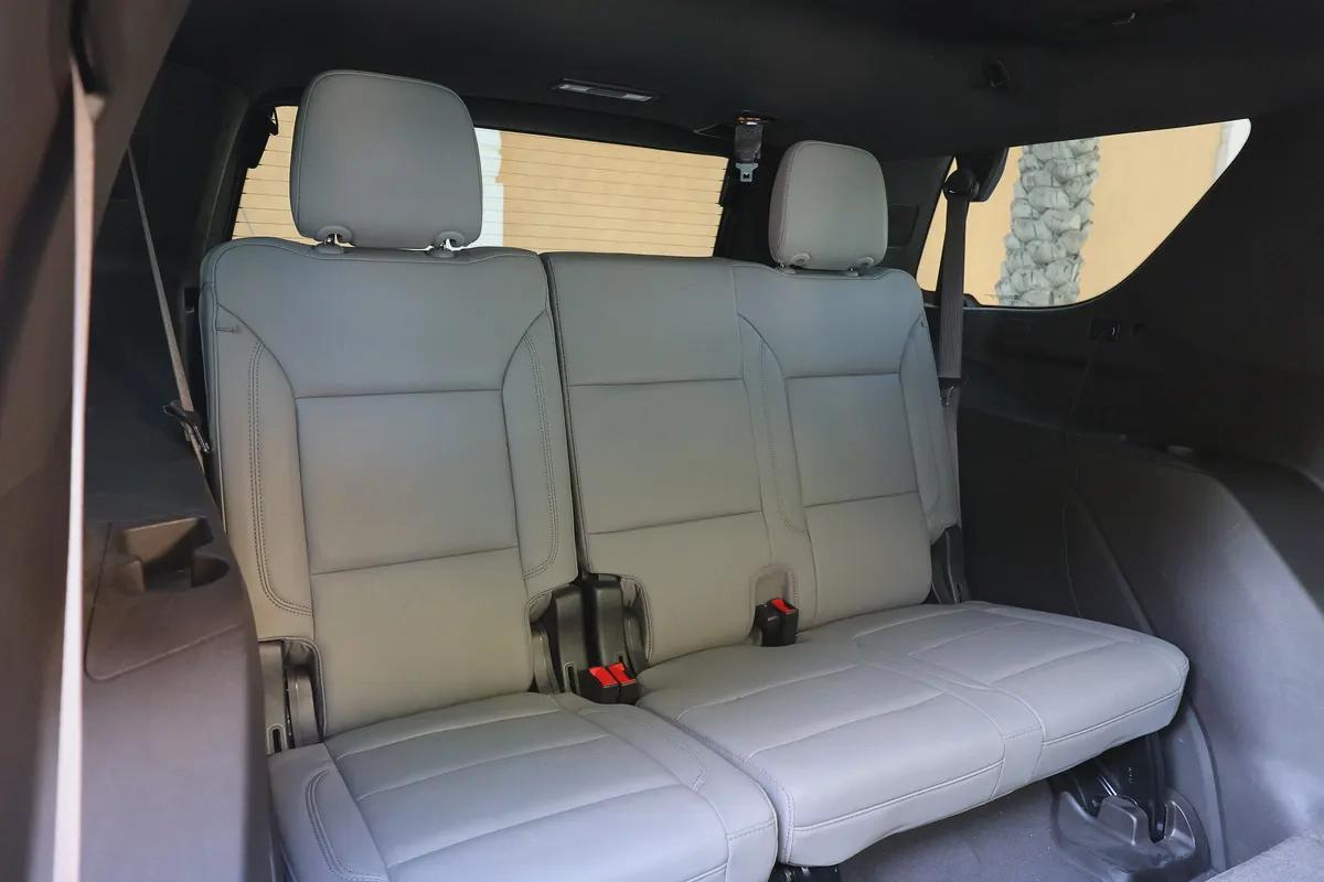 CHEVROLET TAHOE LT 4WD 5.3L V8 - GCC SPECS - UNDER WARRANTY / SERVICE 21-10-2027 - ACCIDENT FREE --18-18