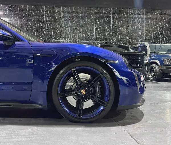 Porsche Taycan GTS 2023 GCC specs for 365,000.00 AED