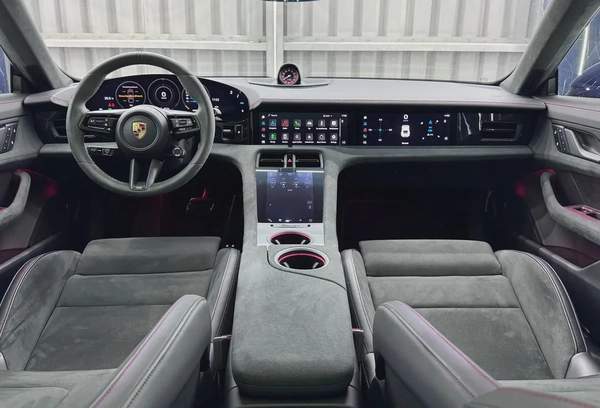 Porsche Taycan GTS 2023 GCC specs for 365,000.00 AED