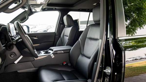 Toyota Land Cruiser LC300 VXR 3.5L PETROL TWIN TURPO MY2025