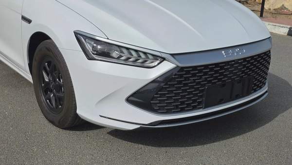 BYD QIN PLUS Design PHEV (White)