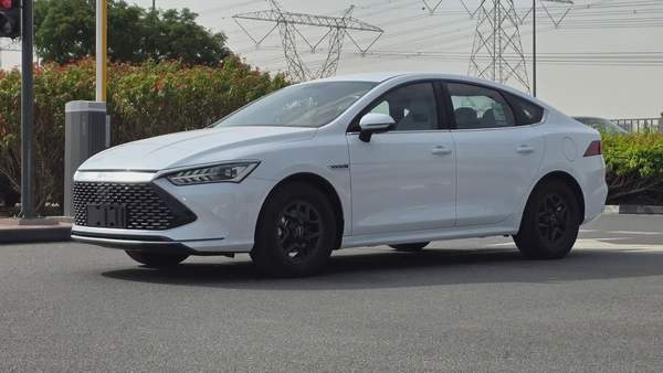 BYD QIN PLUS Design PHEV (White)