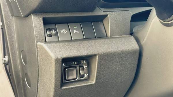 Suzuki Jimny GLX AT 2026 (GCC Specs) 1.5L - Brand New 5 Doors