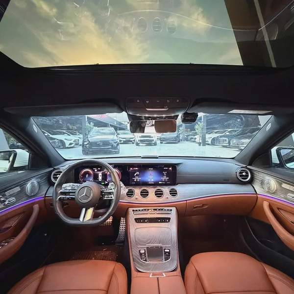 Mercedes E350 2021 | Korean Specs | Clean Title | 26K KM | White | مرسيدس E350 2021 وارد كوري كلين ت