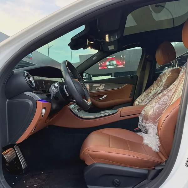 Mercedes E350 2021 | Korean Specs | Clean Title | 26K KM | White | مرسيدس E350 2021 وارد كوري كلين ت