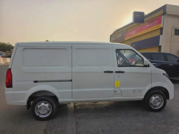 Victory Cargo Van l GCC Under Warranty / Full Service History From Agency