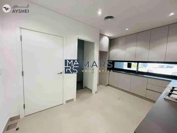 Luxury 4badroom villa available for rent:200K