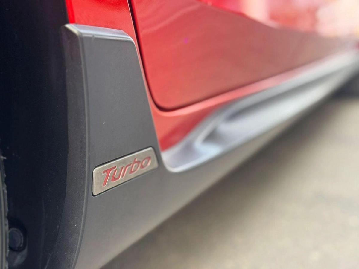 Hyundai Veloster Turbo 1.6L-4-4