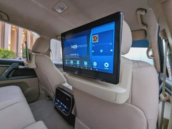 TOYOTA LAND CRUISER 2014 FACELIFTED 2025 WITH INTERIOR AND EXTERIOR V6 4.0L IN PERFECT CONDITION